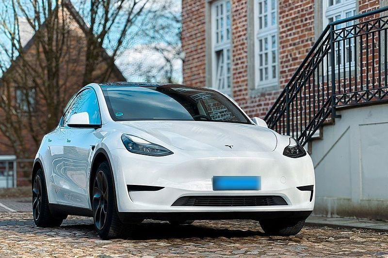 Gebraucht Tesla Model Y RWD 208 kW (283 PS) 2023 Weiß SUV