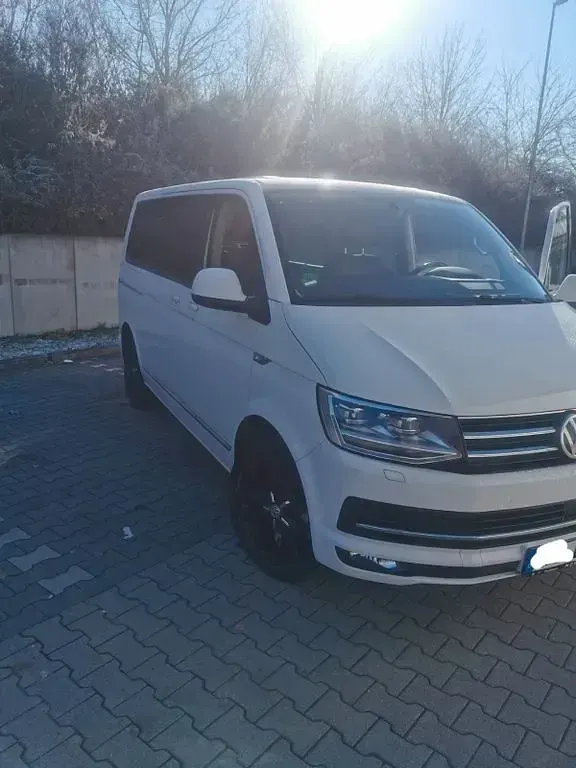 Gebraucht VW Multivan 199 PS (146 kW) 2019 Weiß Van / Kleinbus