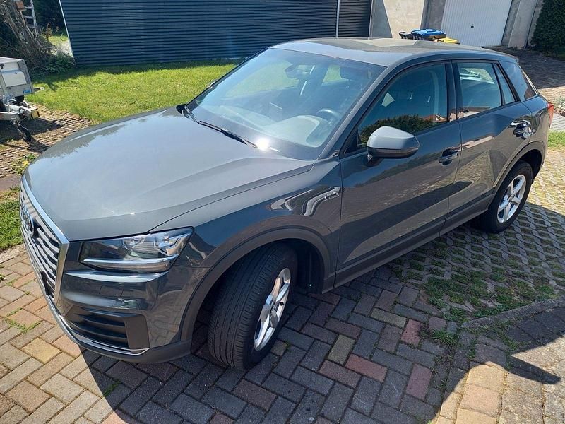 Usata Audi Q2 116 CV (85 kW) 2018 Grigio SUV