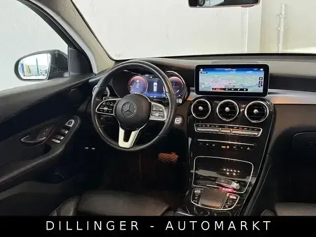 Gebraucht Mercedes GLC300 245 PS (180 kW) 2019 Schwarz SUV