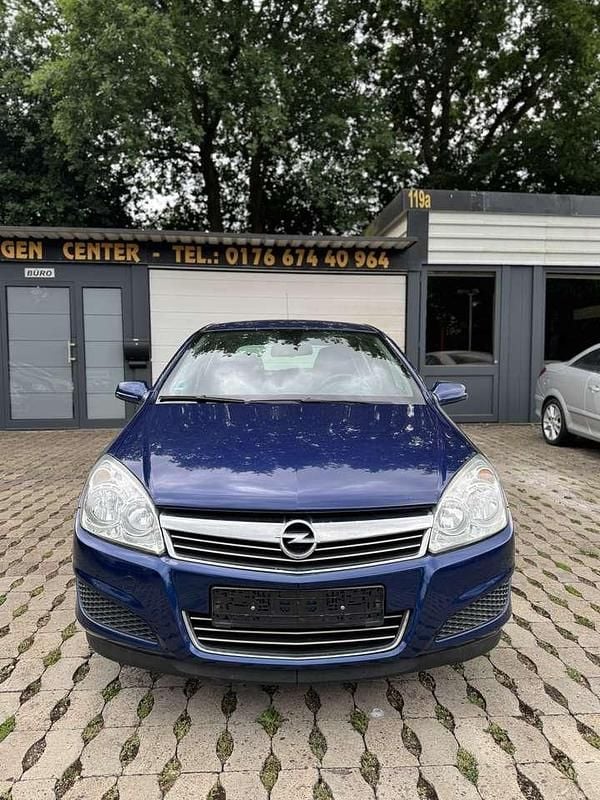 Ultrablau mi2 Gebraucht 2008 Opel Astra Edition Kleinwagen | 2.890 € (Fairer Preis) - Bild 1/4