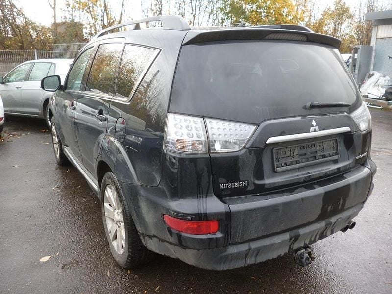 Gebraucht Mitsubishi Outlander Motion 177 PS (130 kW) 2012 Schwarz SUV