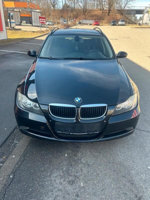 Schwarz Gebraucht 2006 BMW 320 Kombi | 4.100 € (Fairer Preis) - Bild 1/4