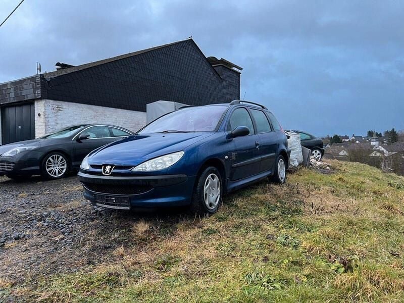 Blau Gebraucht 2004 Peugeot 206 Kombi | 699 € (Guter Preis) - Bild 1/4