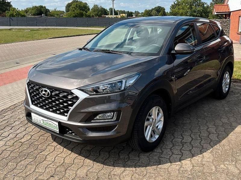 Braun Gebraucht 2019 Hyundai Tucson Select SUV | 16.450 € (Fairer Preis) - Bild 1/4