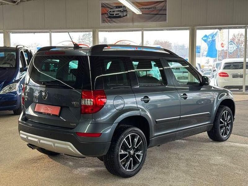 Gebraucht Skoda Yeti 150 PS (110 kW) 2016 Grau SUV