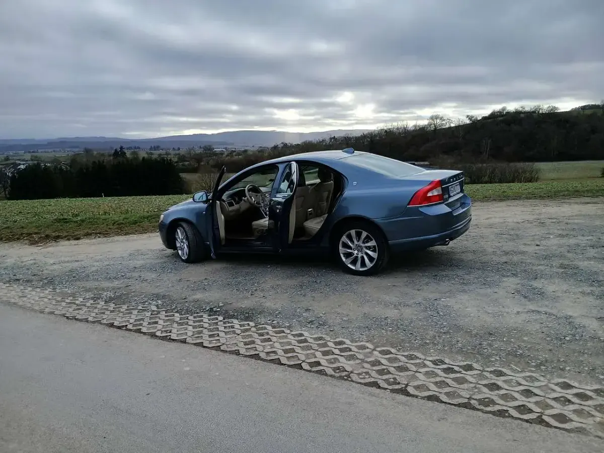 Gebraucht Volvo S80 215 PS (158 kW) 2011 Blau Limousine