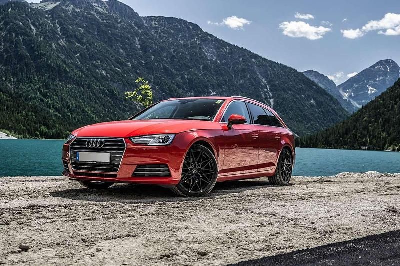 Gebraucht Audi A4 Sport 173 PS (127 kW) 2016 Rot Kombi