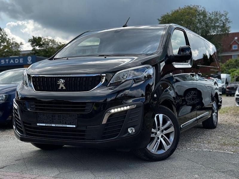 Schwarz Gebraucht 2020 Peugeot Traveller Active Van / Kleinbus | 29.790 € (Fairer Preis) - Bild 1/4
