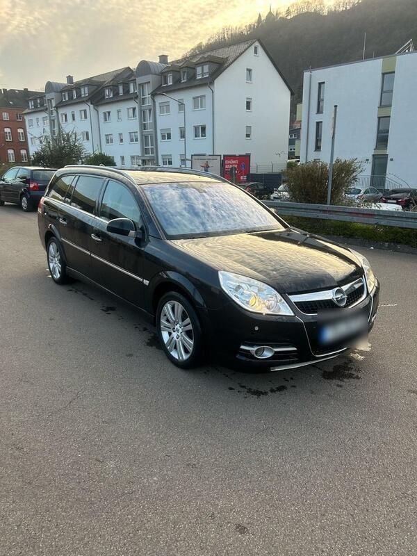 Schwarz Gebraucht 2007 Opel Vectra Kombi | 750 € (Superpreis) - Bild 1/4