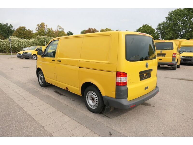 Gebraucht VW T5 84 PS (61 kW) 2011 Ginstergelb r1032 Van