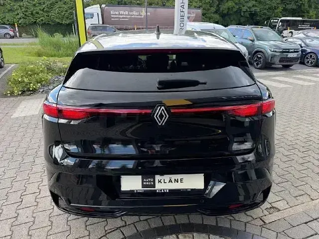 Gebraucht Renault Megane E-Tech Iconic 161 kW (220 PS) 2023 Schwarz Limousine