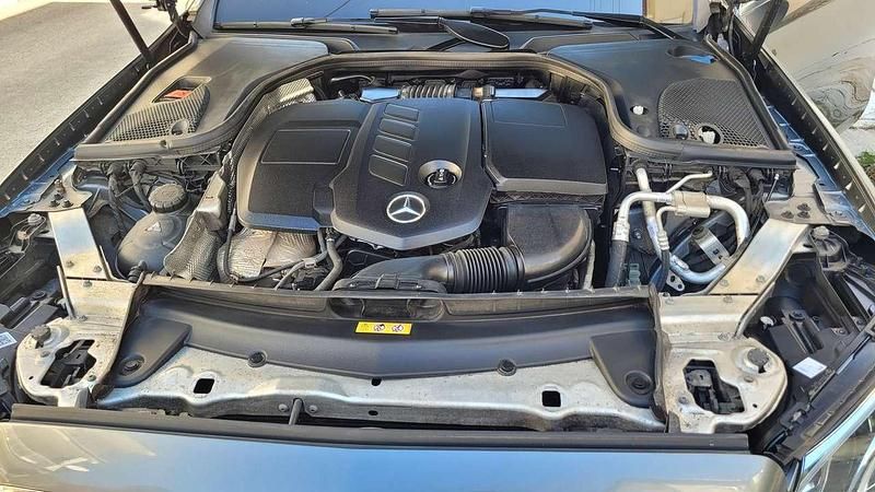 Gebraucht Mercedes E200 150 PS (110 kW) 2018 Grau Limousine