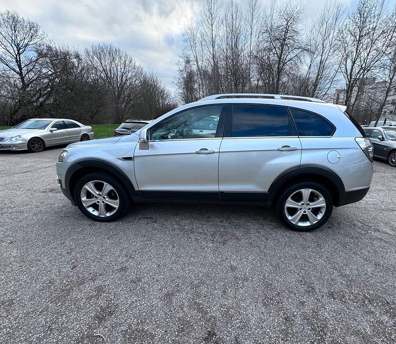 Silber Gebraucht 2012 Chevrolet Captiva SUV | 7.950 € (Guter Preis) - Bild 1/4