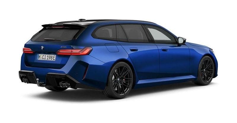 Neu BMW M5 Performance 727 PS (534 kW) 2026 Blau Kombi