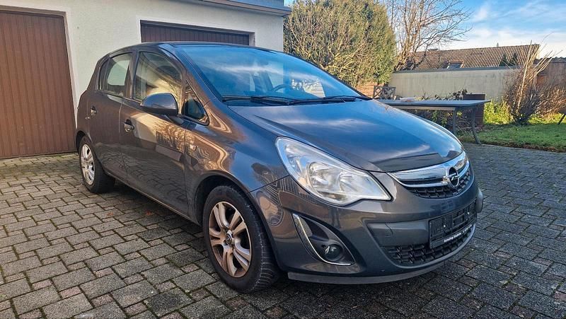 Grau Gebraucht 2013 Opel Corsa Kleinwagen | 3.750 € (Fairer Preis) - Bild 1/4