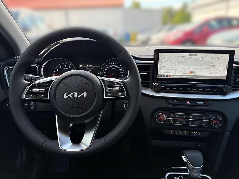 Neu Kia XCeed GT-Line 150 PS (110 kW) 2025 Silber SUV