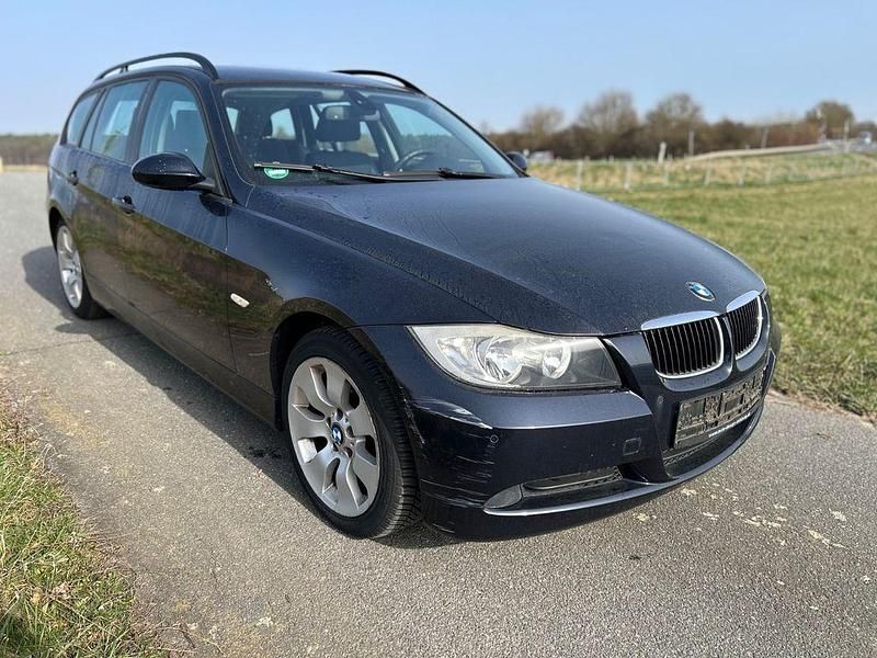 Gebraucht BMW 320 Sport Line 150 PS (110 kW) 2006 Blau Kombi