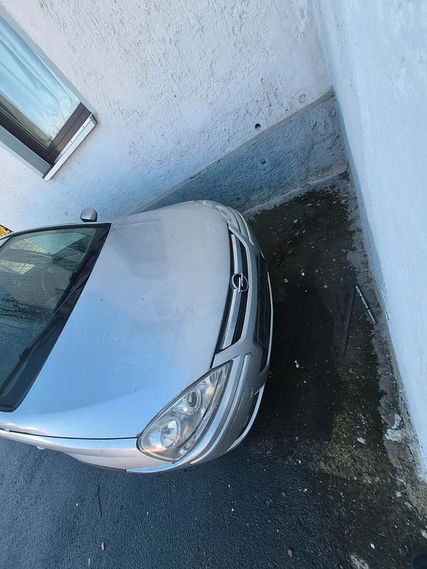 Gebraucht Opel Corsa 80 PS (58 kW) 2006 Silber Kleinwagen