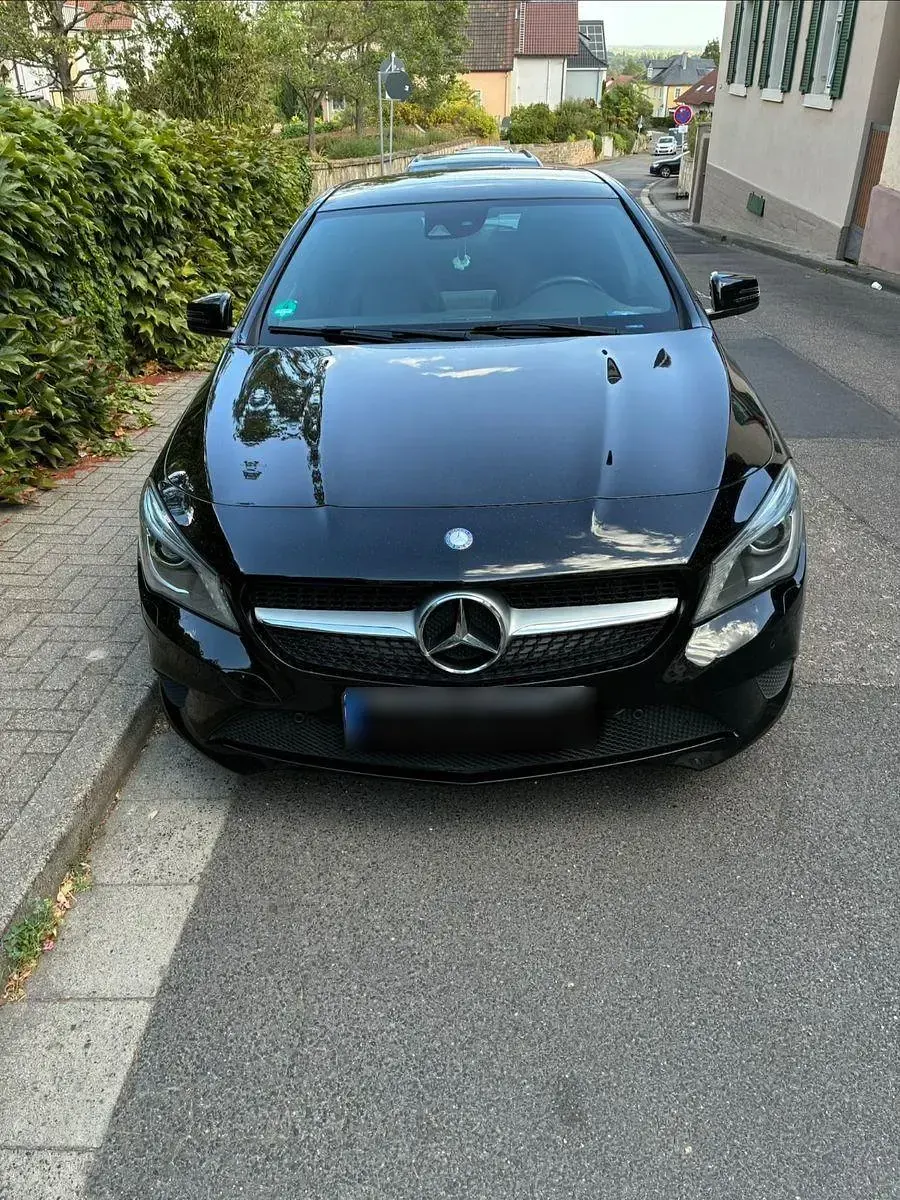 Gebraucht Mercedes CLA250e Shooting Brake 211 PS (155 kW) 2015 Schwarz Kombi