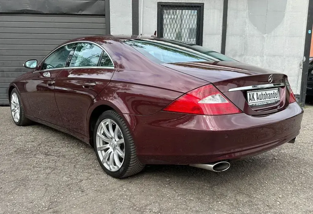 Gebraucht Mercedes CLS320 224 PS (164 kW) 2007 Rot Coupé
