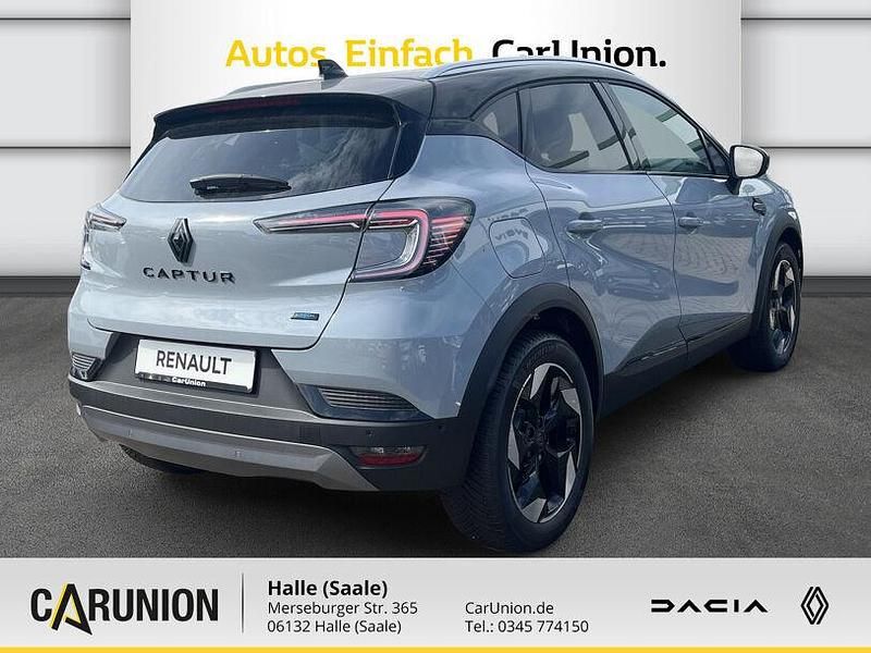 Neu Renault Captur Esprit Alpine 143 PS (105 kW) 2025 Rafalgrau metallic, black pearlschwarz metallic SUV