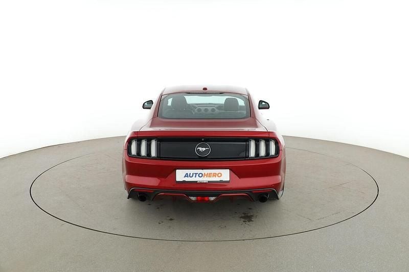 Gebraucht Ford Mustang Basis 317 PS (233 kW) 2017 Rot Coupé