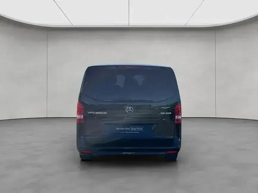 Gebraucht Mercedes Vito 163 PS (119 kW) 2025 Schwarz Van