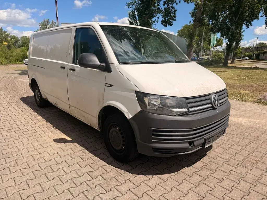 Gebraucht VW Transporter 102 PS (75 kW) 2019 Weiß Van
