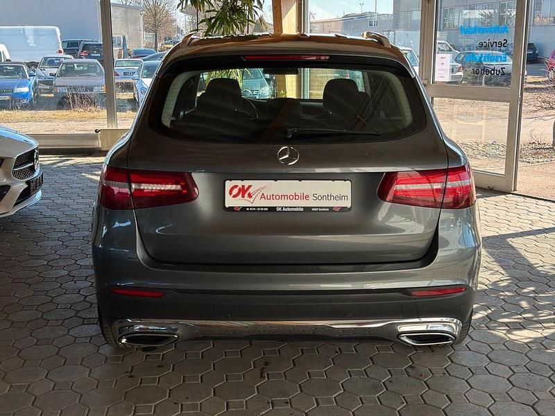 Gebraucht Mercedes GLC220 Exclusive 170 PS (125 kW) 2015 Grau SUV