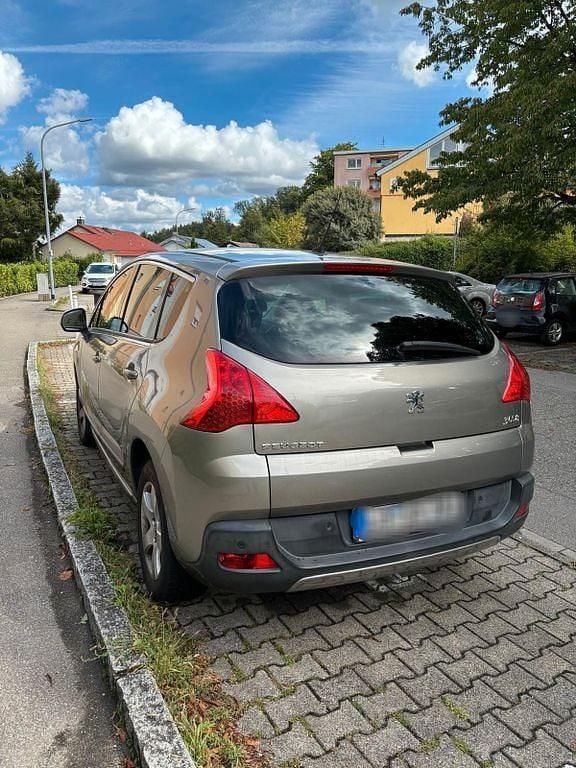 Gebraucht Peugeot 3008 Active 156 PS (114 kW) 2012 Grau Kombi