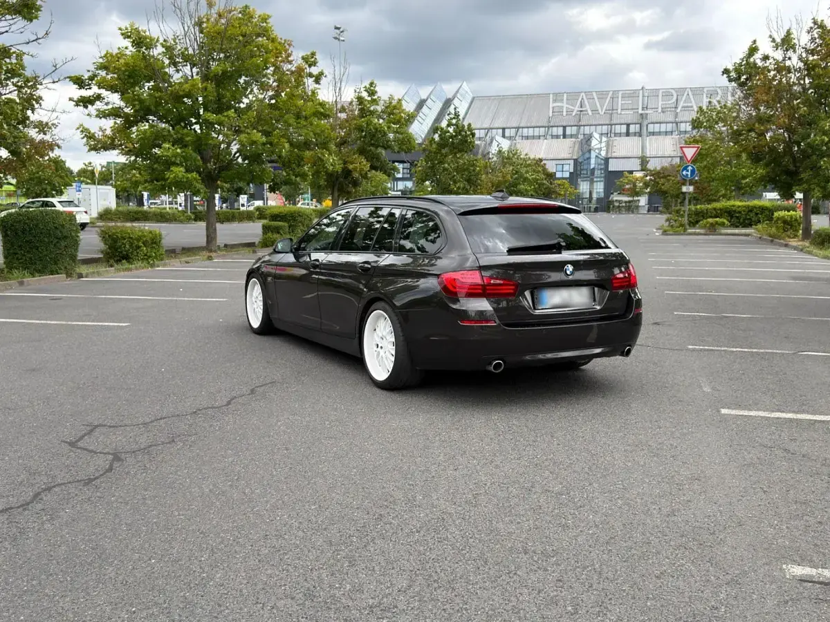 Gebraucht BMW 535 Luxury Line 313 PS (230 kW) 2013 Grau Kombi