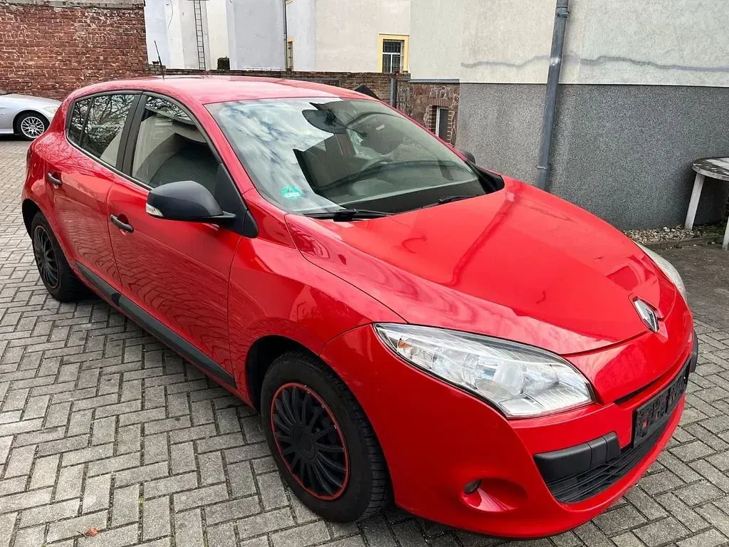 Gebraucht Renault Mégane III 101 PS (74 kW) 2010 Rot Limousine