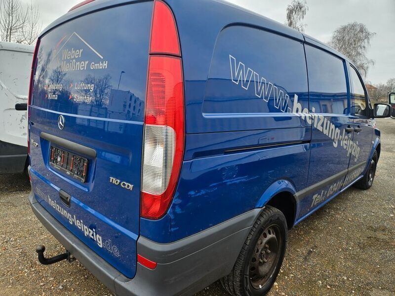 Gebraucht Mercedes Vito 95 PS (69 kW) 2011 Blau Van