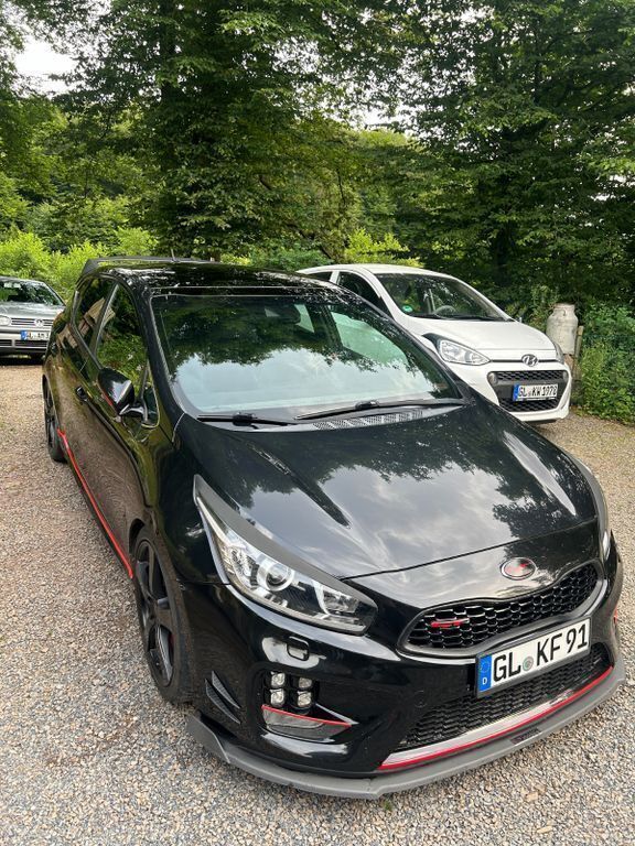 Schwarz Gebraucht 2013 Kia Ceed GT-Track Limousine | 10.000 € (Fairer Preis) - Bild 1/4