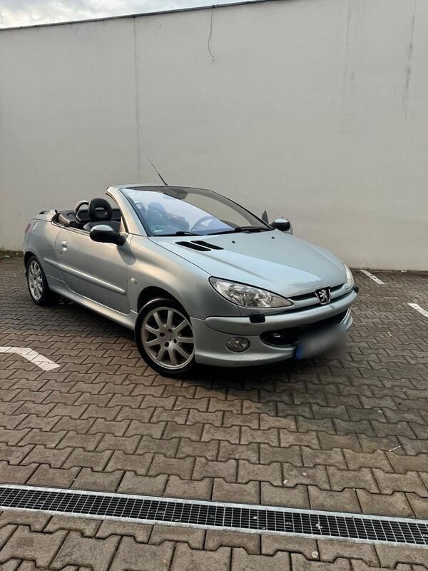 Andere außenfarben Gebraucht 2002 Peugeot 206 CC Cabrio | 1.300 € - Bild 1/4