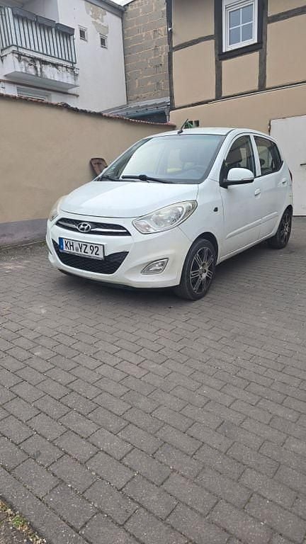 Gebraucht Hyundai i10 Style 86 PS (63 kW) 2013 Weiß Kleinwagen
