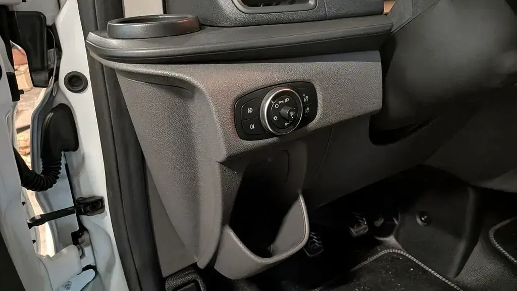 Gebraucht Ford Transit Custom 131 PS (96 kW) 2018 Weiß Limousine