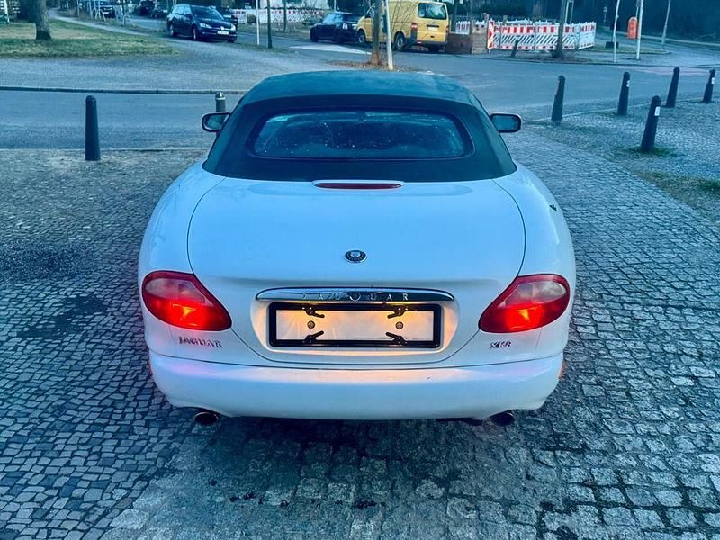 Gebraucht Jaguar XK8 284 PS (208 kW) 1998 Weiß Cabrio