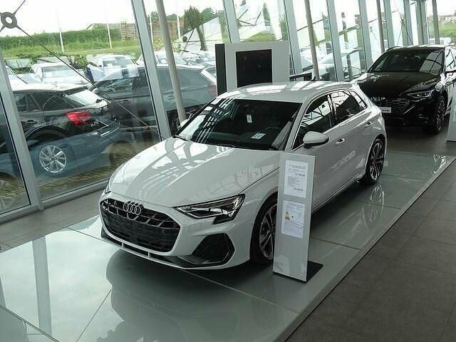 Gebraucht Audi A3 S-Line 150 PS (110 kW) 2024 Weiß Limousine