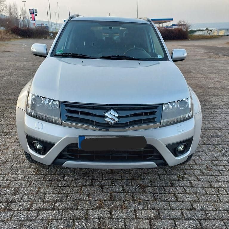 Gebraucht Suzuki Grand Vitara 129 PS (94 kW) 2013 Silber SUV