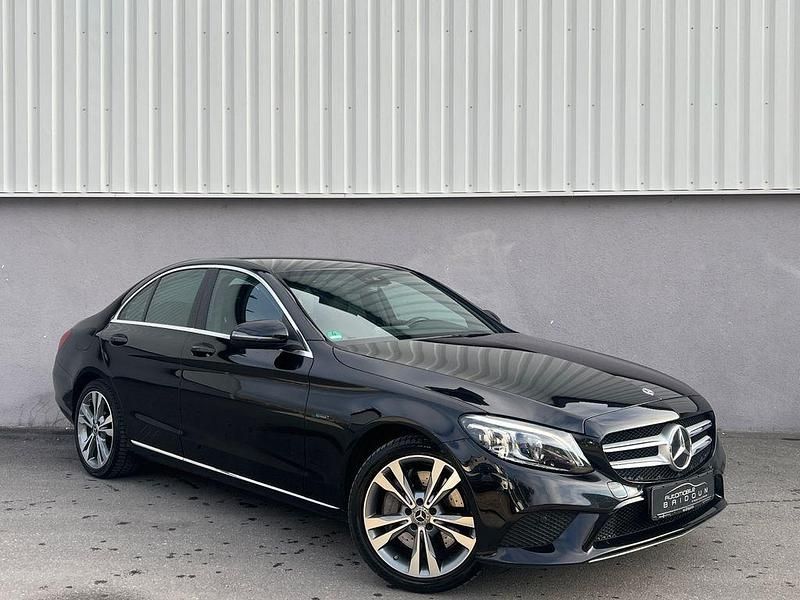 Gebraucht Mercedes C300e 194 PS (142 kW) 2020 Schwarz Limousine