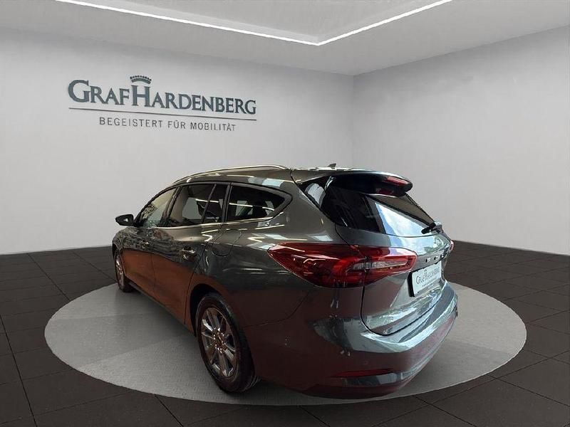 Gebraucht Ford Focus Titanium 125 PS (91 kW) 2025 Magneticgrau (metallic) Kombi