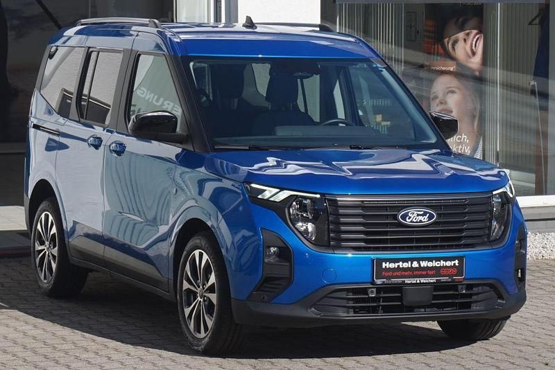 Blau Gebraucht 2024 Ford Tourneo Courier Titanium Van / Kleinbus | 24.490 € (Fairer Preis) - Bild 1/4