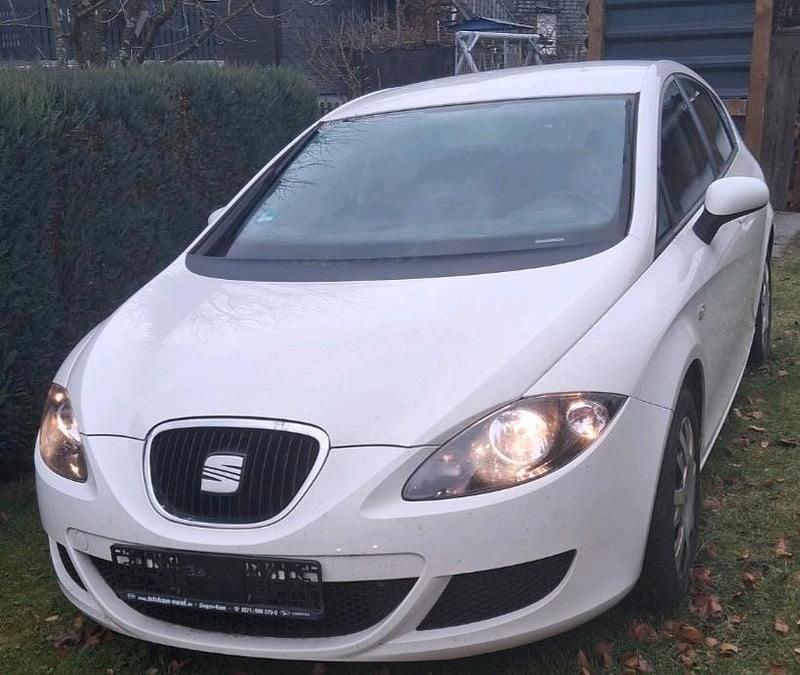 Gebraucht Seat Leon 102 PS (75 kW) 2009 Weiß Kleinwagen