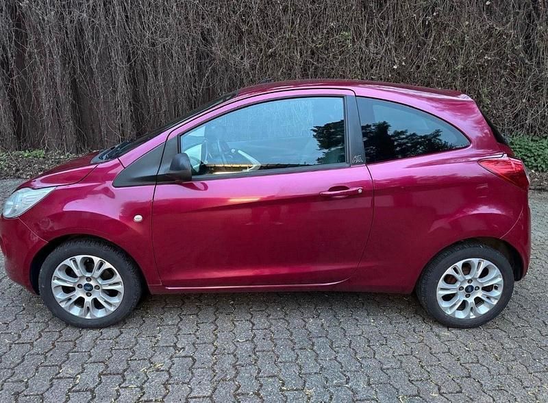 Gebraucht Ford Ka 69 PS (50 kW) 2010 Kleinwagen
