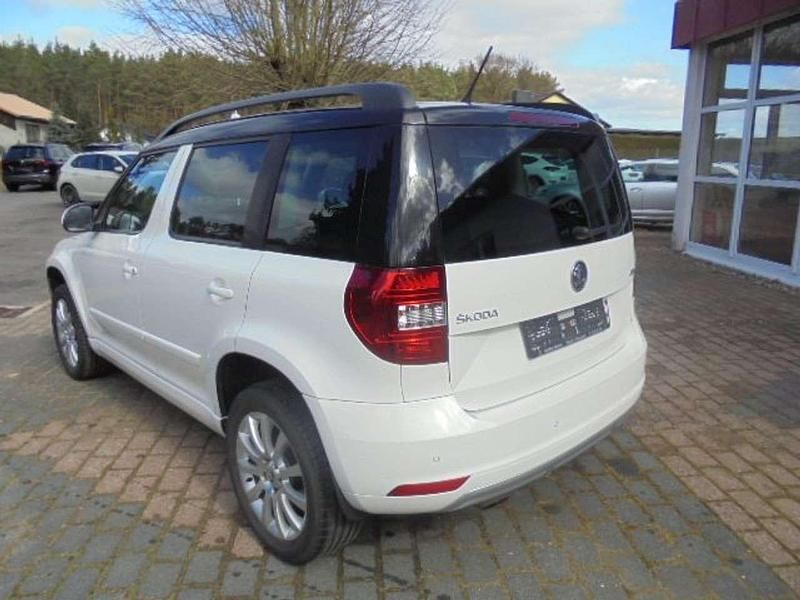 Gebraucht Skoda Yeti Elegance 105 PS (77 kW) 2014 Candyweiss SUV