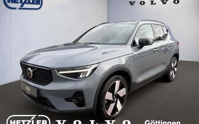 Grau Gebraucht 2022 Volvo XC40 Ultimate SUV | 32.900 € (Fairer Preis) - Bild 1/4