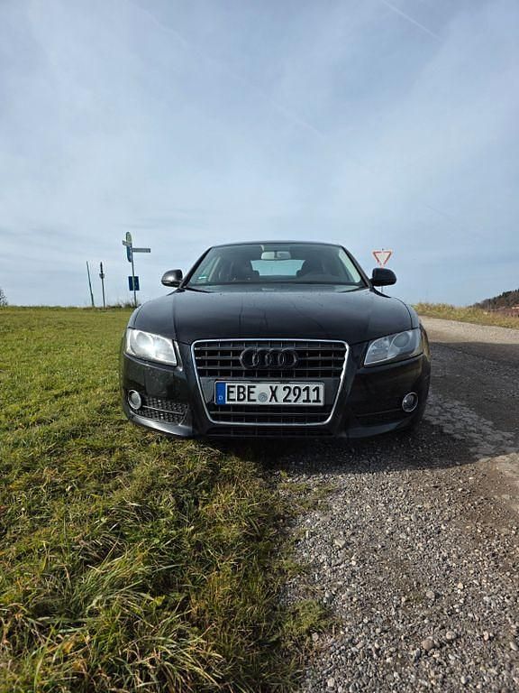 Schwarz Gebraucht 2009 Audi A5 Coupé | 4.800 € (Superpreis) - Bild 1/4