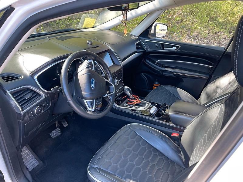 Gebraucht Ford S-MAX Vignale 210 PS (154 kW) 2017 Weiß Van / Kleinbus